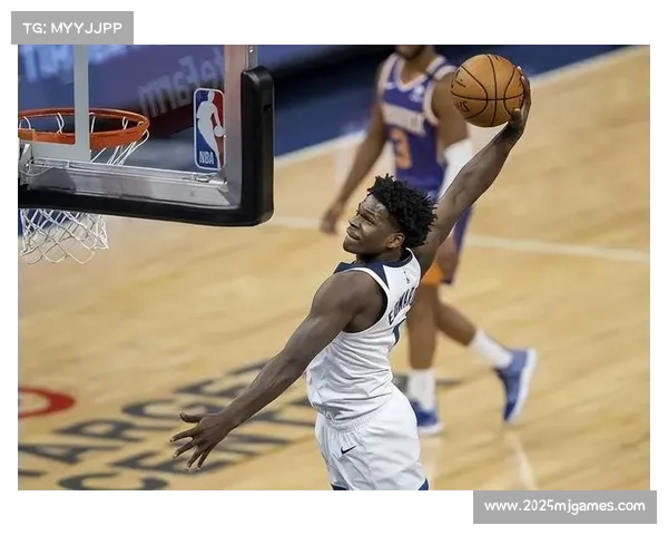 莫利纽克斯球场氛围紧张，狼队新帅爱德华兹背水一战